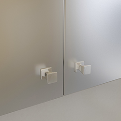 Designer Türknöpfe Chrom Matt River Bild Designer Türknöpfe für Spiegelschränke